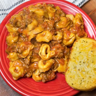 Instant Pot tortellini recipe on a plate.