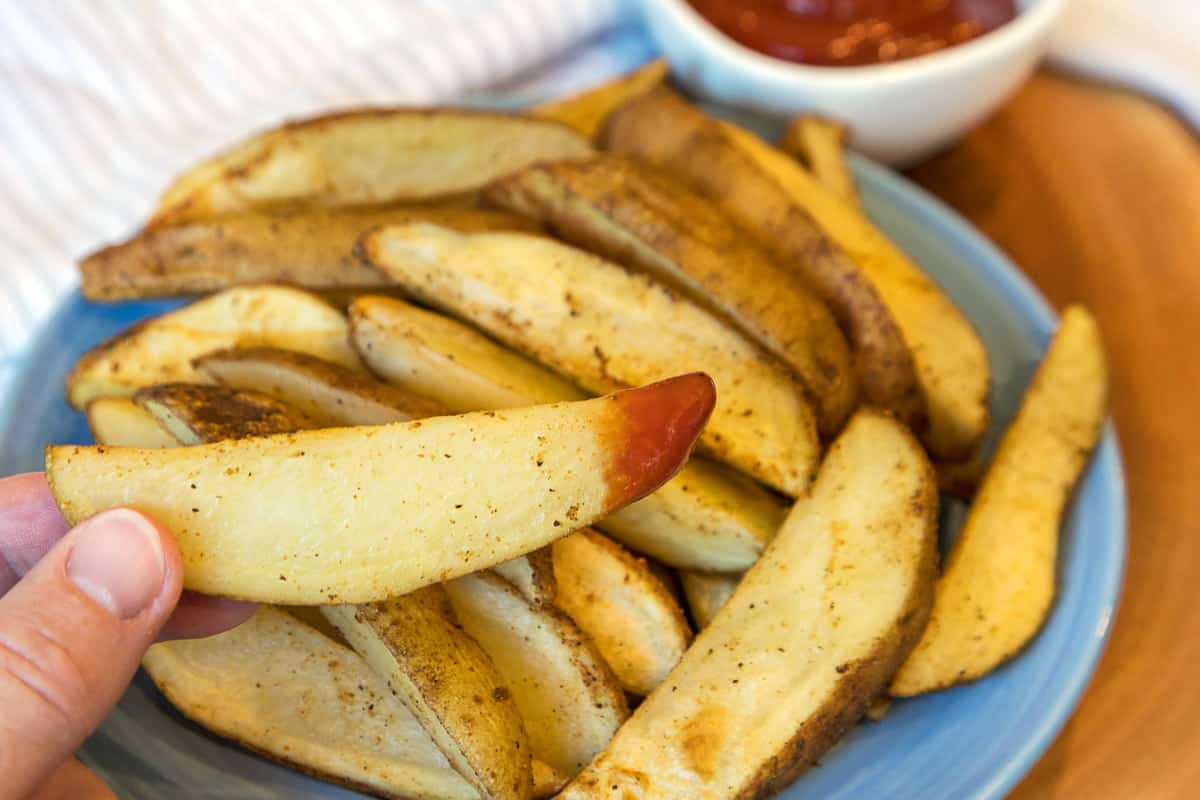 Air Fryer Potato Wedges