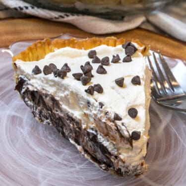 Chocolate pie recipe with chocolate chips on top.