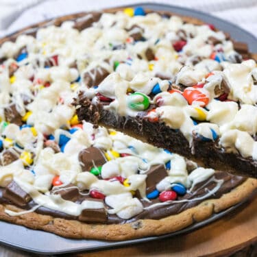 Cookie pizza recipe close up.