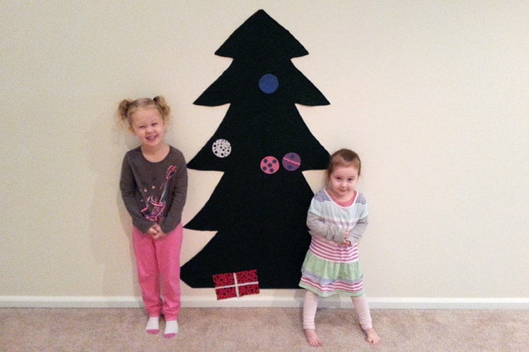 felt Christmas tree with kids