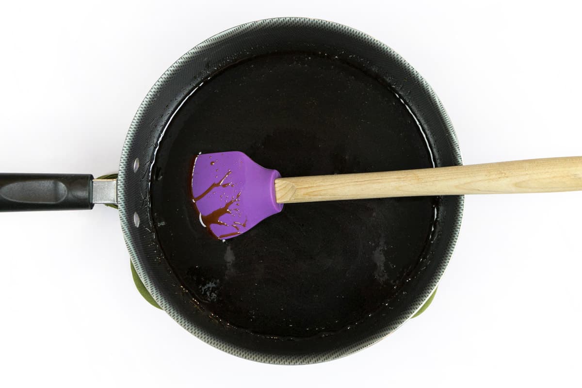 Molasses mixture.