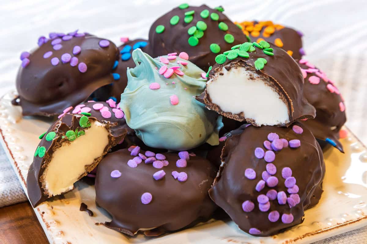 Homemade Marshmallow Easter Eggs