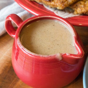 Southern country gravy recipe in a cup.